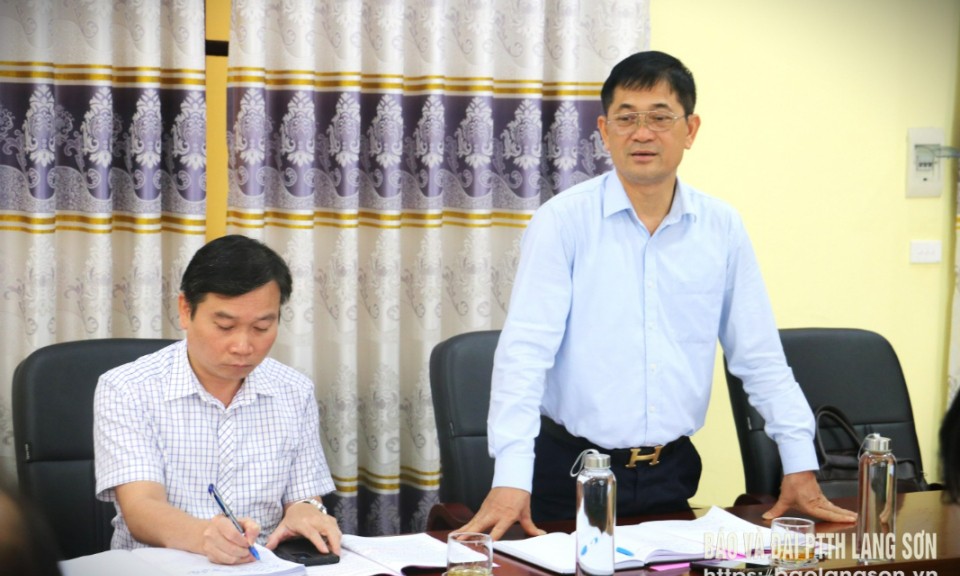 Đảng ủy các cơ quan Đảng tỉnh làm việc với Chi bộ Hội Chữ thập đỏ tỉnh