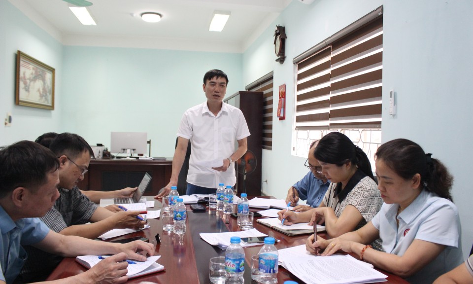 Kiểm tra công tác chuẩn bị và tổ chức đại hội tại Chi bộ Công ty TNHH MTV Xổ số kiến thiết Lạng Sơn   