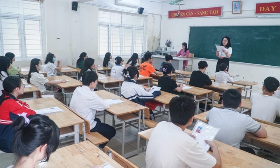 Thủ tướng chỉ thị về việc tổ chức dạy học 2 buổi/ngày và tổ chức sinh hoạt hè cho trẻ em