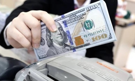 Tỷ giá USD hôm nay (10-6): Đồng USD quay đầu giảm nhẹ