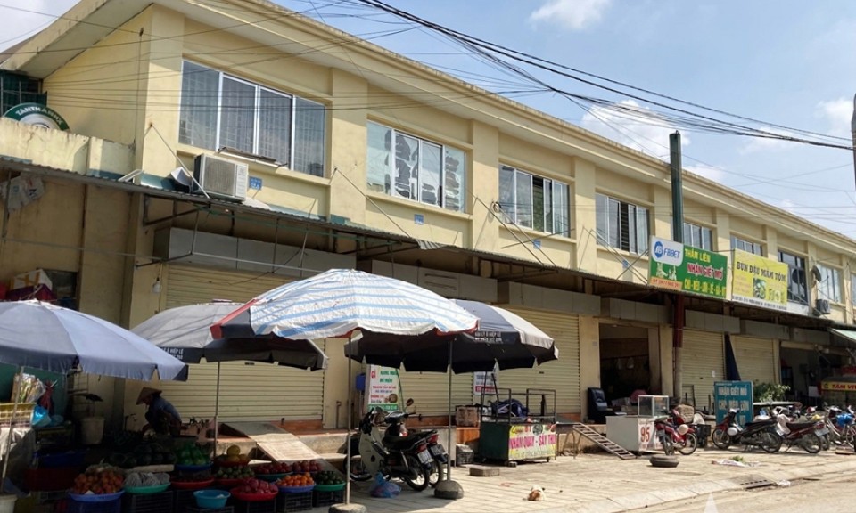Hàng loạt tiểu thương đóng cửa, dừng kinh doanh: Vì sao? - Bài 1: Làn sóng... đóng cửa