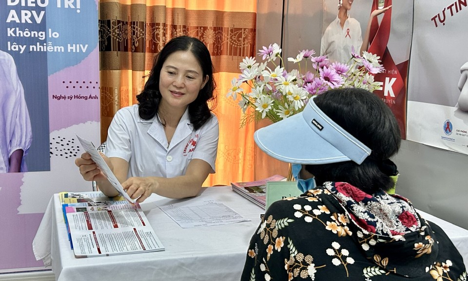Để không còn trẻ nhiễm HIV từ mẹ