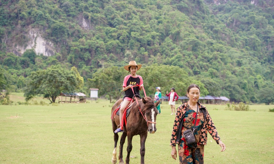 Rộn ràng du lịch hè