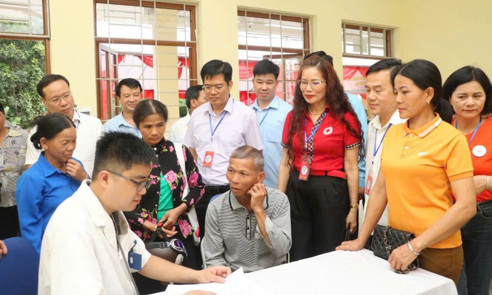 Tận tâm những từ mẫu trẻ