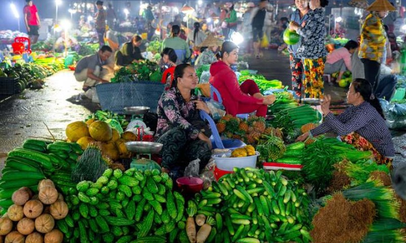Bỏ thói quen 'đi chợ tay không, mang túi nylon về nhà' để sống xanh hơn