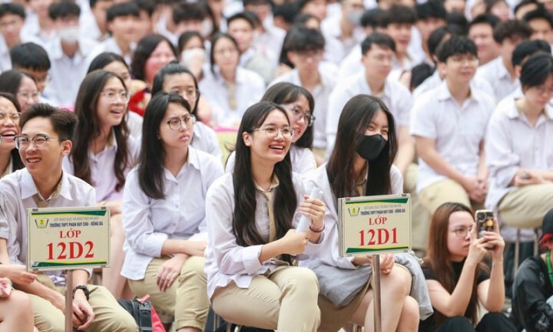 Học ngành Kế toán có lo bị AI thay thế trong tương lai?