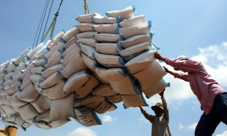 Nhóm công nghiệp chế biến dẫn dắt tăng trưởng, xuất khẩu thu về hơn 180 tỷ USD
