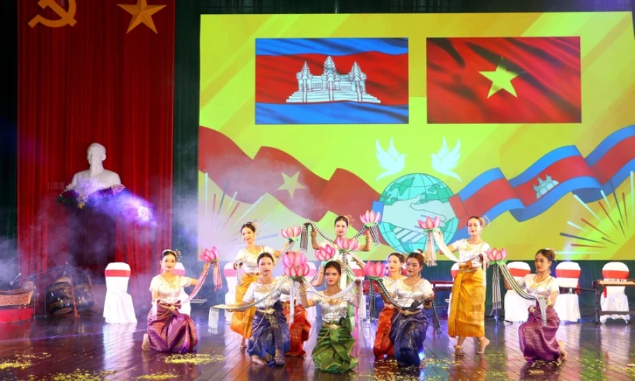 Vietnam–Cambodia art exchange promotes cultural ties