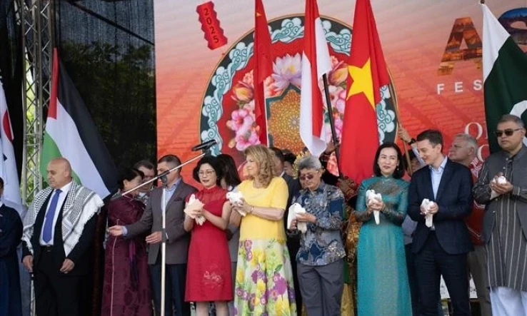 Vietnamese culture shines at Asian festival in Bulgaria