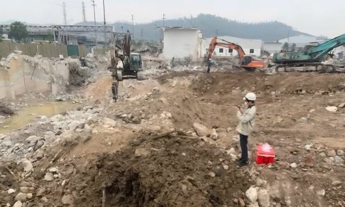 Chôn lấp 95 tấn chất thải trái phép, người đàn ông ở Bắc Ninh bị phạt 300 triệu