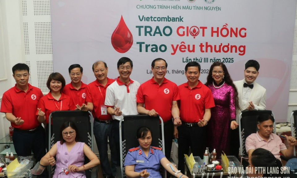 Hành trình Đỏ năm 2025 tiếp nhận 1.352 đơn vị máu