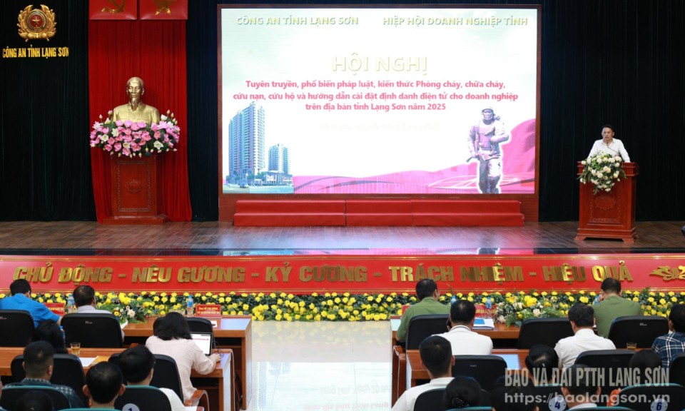 Công an tỉnh phối hợp tổ chức tuyên truyền, phổ biến quy định mới cho các doanh nghiệp