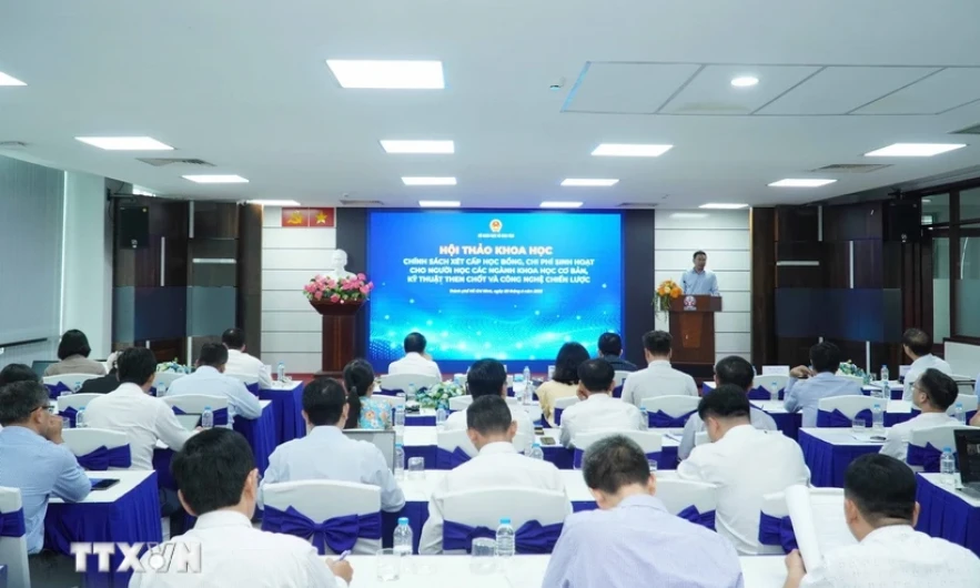 Bộ Giáo dục và Đào tạo: Sẽ cấp học bổng cho người học khoa học cơ bản