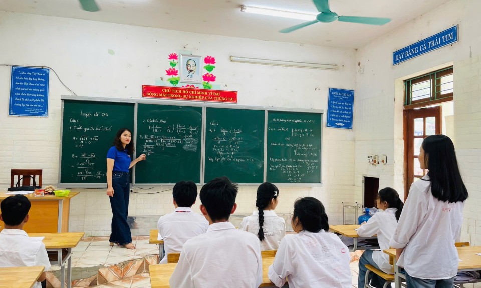 Đồng hành cùng sĩ tử vùng khó