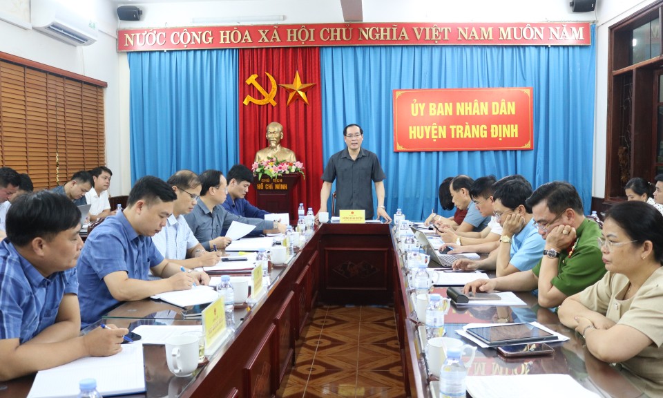 Kiểm tra công tác chuẩn bị triển khai mô hình chính quyền địa phương 2 cấp tại huyện Tràng Định