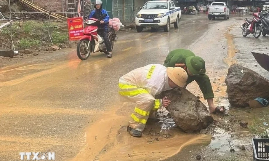 Nguy cơ lũ quét, sạt lở ở bốn tỉnh, thành phố Bắc Bộ và Trung Bộ