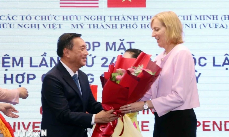 Củng cố mối quan hệ hữu nghị giữa nhân dân Thành phố Hồ Chí Minh và Hoa Kỳ