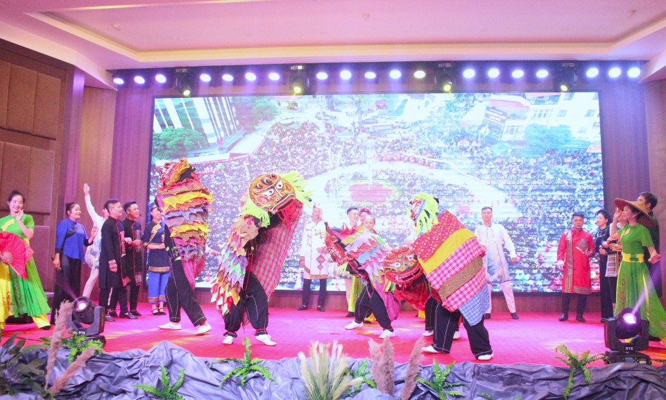 Lạng Sơn hân hoan đón nhận danh hiệu Công viên địa chất toàn cầu UNESCO