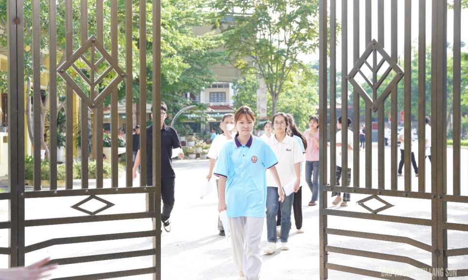 Lạng Sơn công bố điểm chuẩn vào lớp 10 trung học phổ thông công lập không chuyên