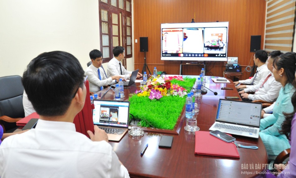Ký kết hợp tác về lĩnh vực hang động trong vùng Công viên địa chất toàn cầu UNESCO Lạng Sơn