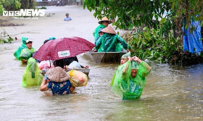 Chuyên gia lý giải hiện tượng mưa lớn kéo dài nhiều ngày ở miền Bắc