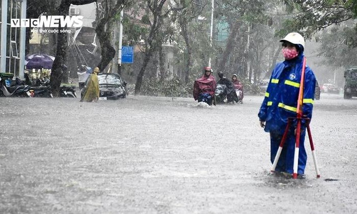 Miền Bắc cao điểm mưa lớn gây ngập lụt nhiều nơi và dự báo thời tiết 10 ngày tới