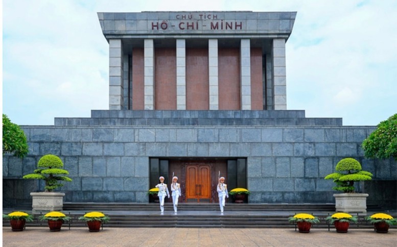 Lăng Chủ tịch Hồ Chí Minh.