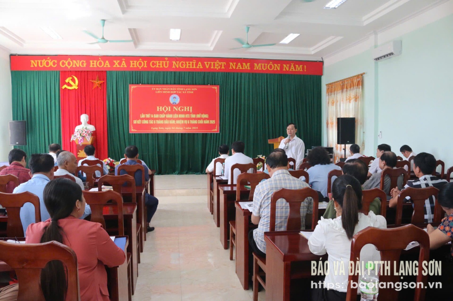 Lãnh đạo Liên minh HTX tỉnh giải đáp một số kiến nghị của các HTX