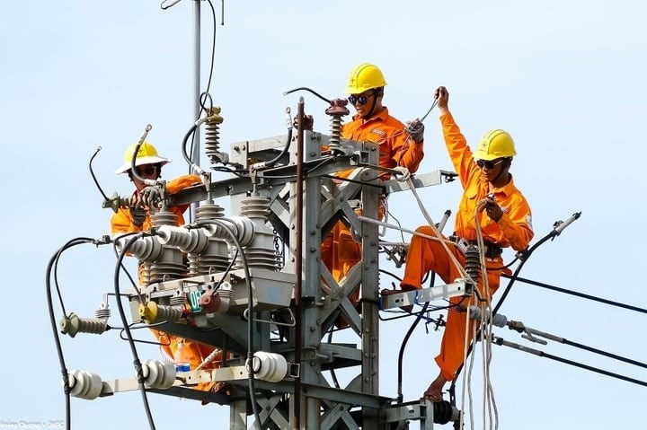 Tập đoàn EVN hướng dẫn cách cài đặt ngưỡng cảnh báo sử dụng điện.