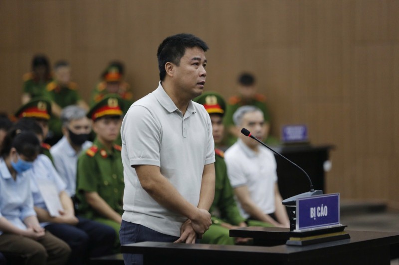 Bị cáo Nguyễn Văn Hậu tại phiên tòa sáng 4/7.