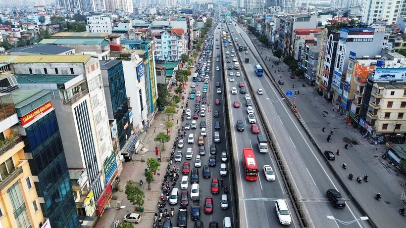 Xe ôtô nếu được áp dụng tiêu chuẩn khí thải lưu hành sẽ góp phần giảm thiểu ô nhiễm môi trường. (Ảnh: Hoài Nam/Vietnam+)