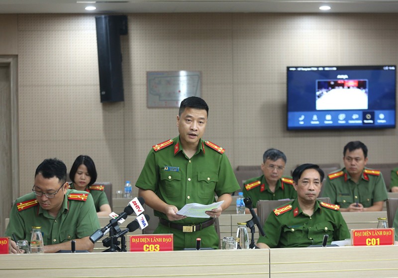 Thượng tá Vũ Thanh Tùng, Phó Cục trưởng Cục Cảnh sát điều tra tội phạm về tham nhũng, kinh tế, buôn lậu, Bộ Công an.
