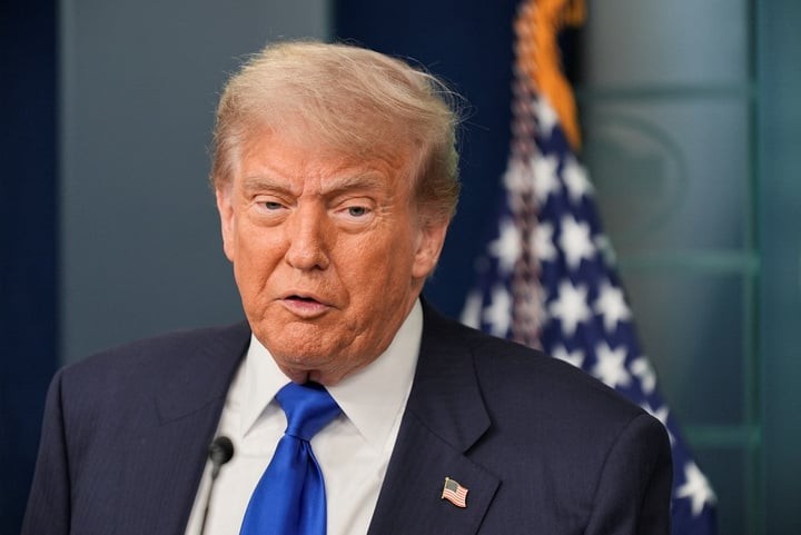Ông Trump công bố mức thuế áp dụng đối với Nhật Bản và Hàn Quốc là 25%.