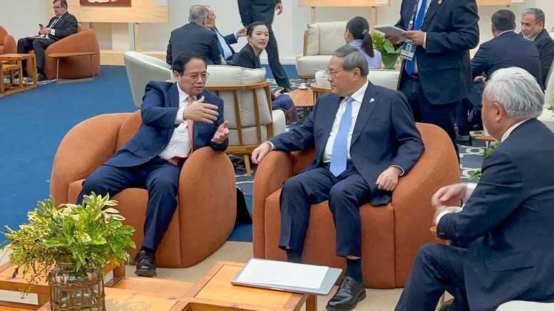 Thủ tướng Chính phủ Phạm Minh Chính gặp Thủ tướng Quốc vụ viện Trung Quốc Lý Cường - Ảnh: VGP/Nhật Bắc