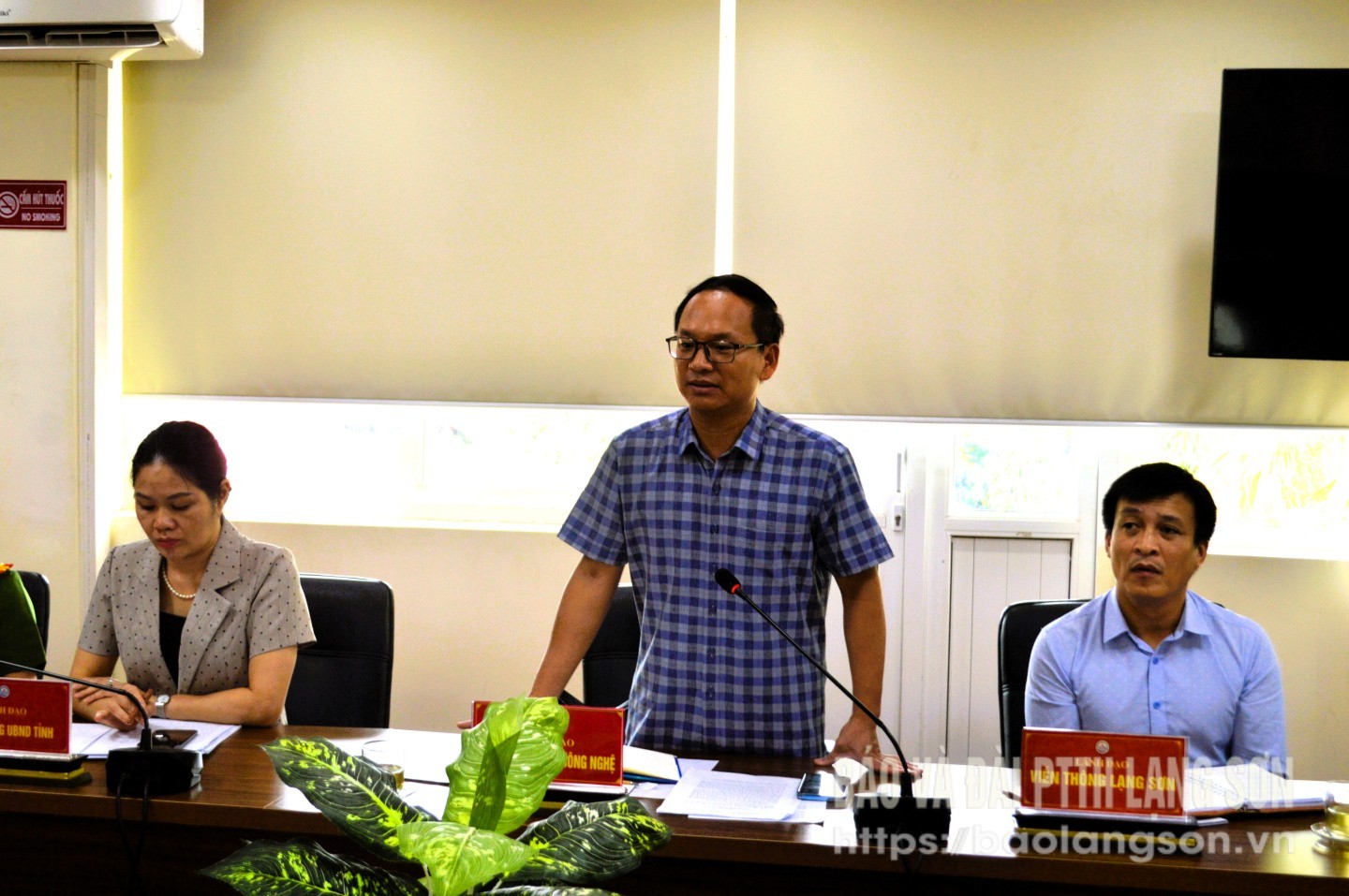 Lãnh đạo Sở Khoa học và Công nghệ phát biểu ý kiến tại buổi làm việc