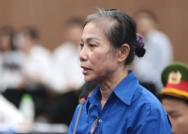 Cựu Bí thư Vĩnh Phúc Hoàng Thị Thuý Lan tại toà sơ thẩm. (Ảnh: HN)