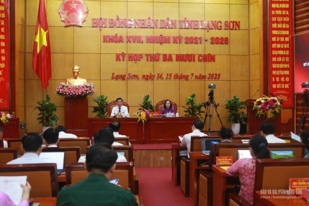 Toàn cảnh kỳ họp