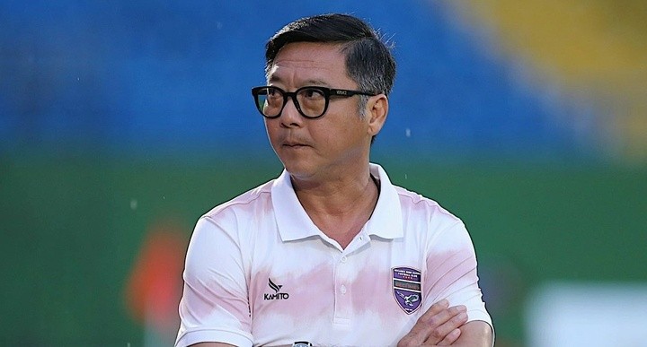 HLV Lê Huỳnh Đức dẫn dắt Công an TP.HCM.