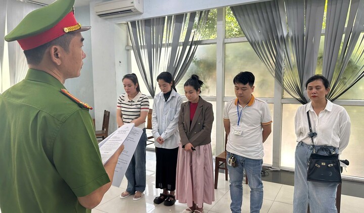 Nhóm đối tượng bị khởi tố. (Ảnh: CA)