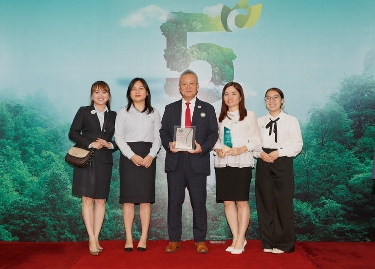 Acecook Việt Nam được vinh danh “Top 50 doanh nghiệp phát triển bền vững tiêu biểu 2025