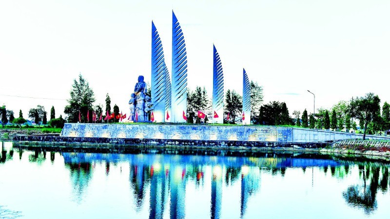 Cụm tượng đài 