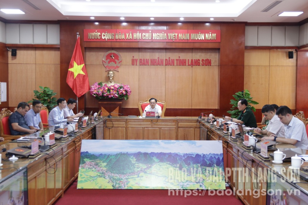 Các đại biểu dự cuộc họp tại điểm cầu tỉnh Lạng Sơn