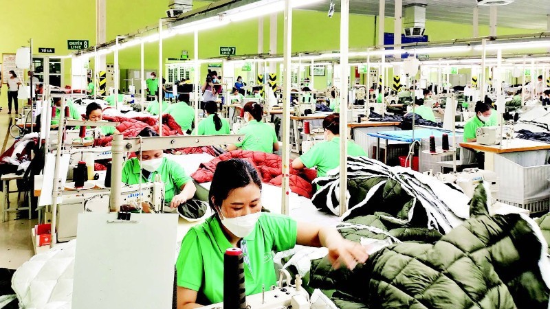 Sản xuất hàng dệt may xuất khẩu tại Tổng công ty cổ phần Dệt may Nam Định.