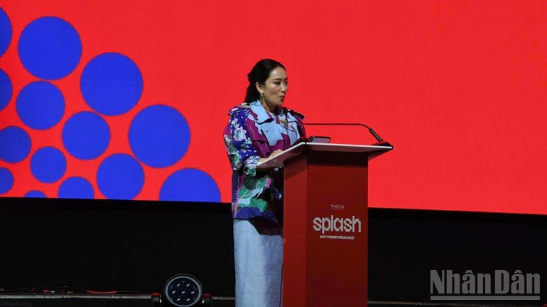 Bộ trưởng Văn hóa Thái Lan Paetongtarn Shinawatra tại một hội nghị liên quan điện ảnh, tháng 7/2025. (Ảnh: XUÂN SƠN)