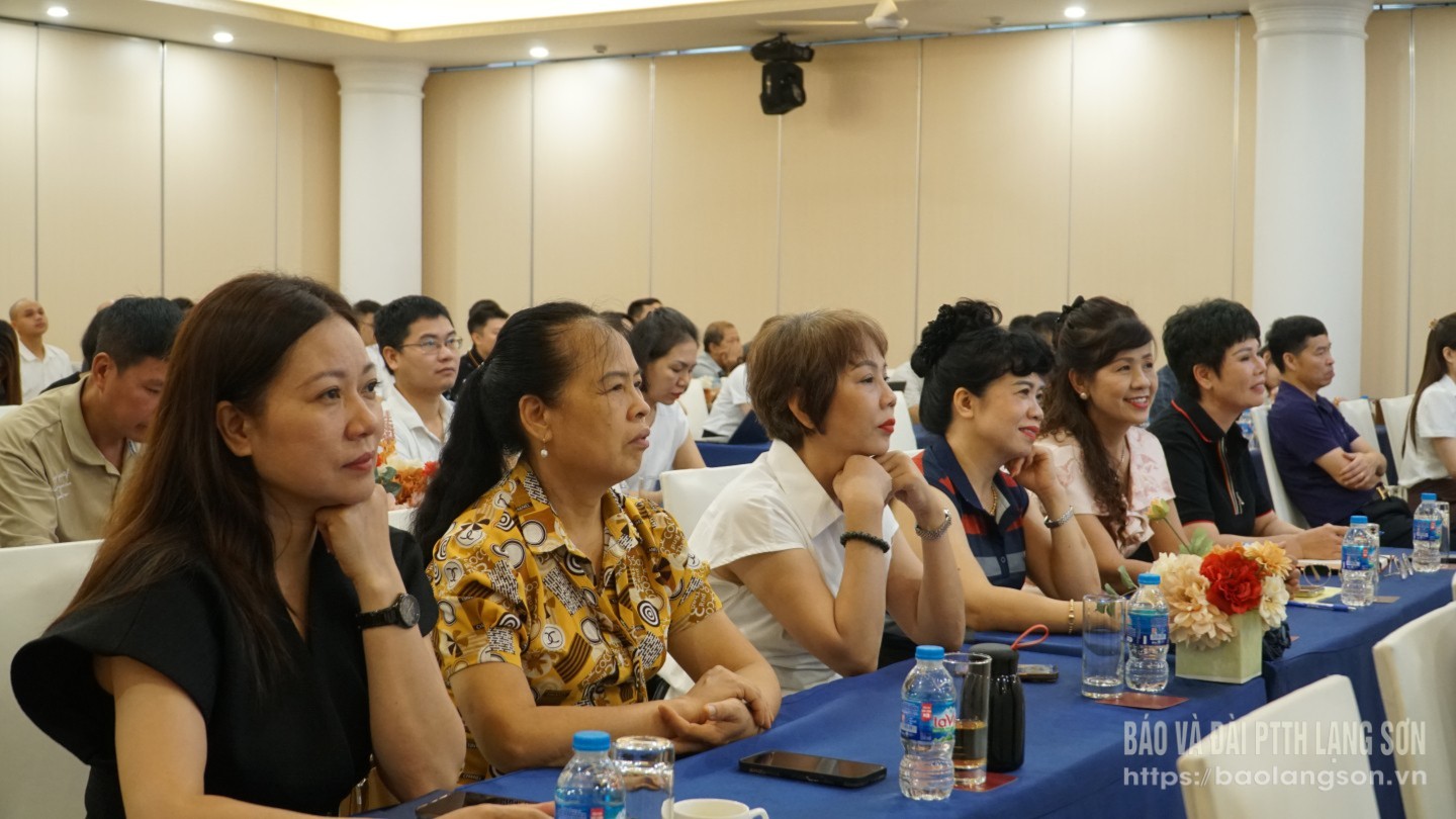 Các đại biểu dự chương trình tập huấn