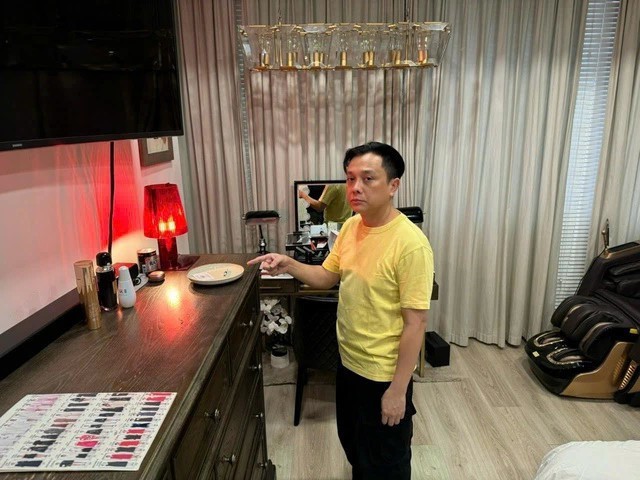 Nhà thiết kế Nguyễn Công Trí bị bắt quả tang sử dụng trái phép chất ma túy tại nhà riêng. (Ảnh: Công an cung cấp)