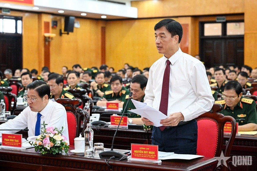  Đồng chí Nguyễn Duy Ngọc phát biểu tại buổi làm việc.