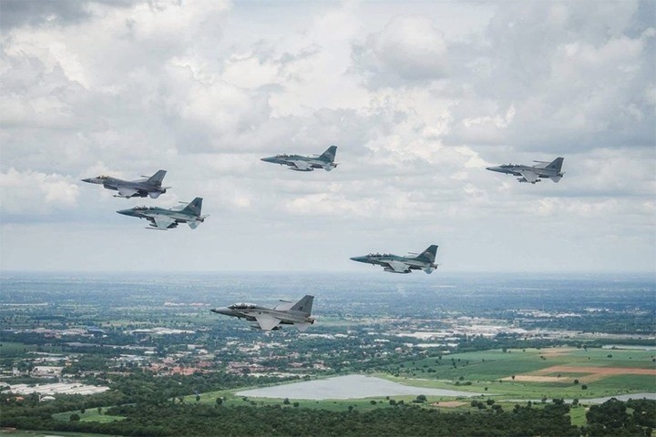 Các máy bay F-16