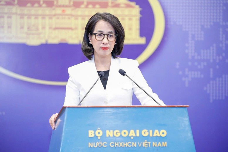 Người Phát ngôn Bộ Ngoại giao Việt Nam Phạm Thu Hằng: Việt Nam bày tỏ lo ngại về những diễn biến căng thẳng hiện nay tại khu vực biên giới giữa Thái Lan và Campuchia