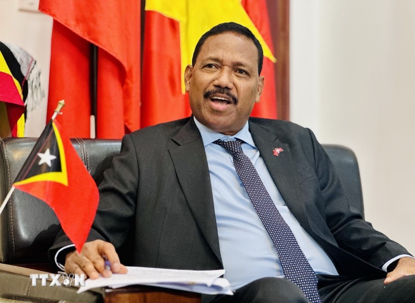 Đại sứ Timor Leste tại Việt Nam Joao Pereira trả lời phỏng vấn của phóng viên TTXVN. (Ảnh: Việt Đức/TTXVN)